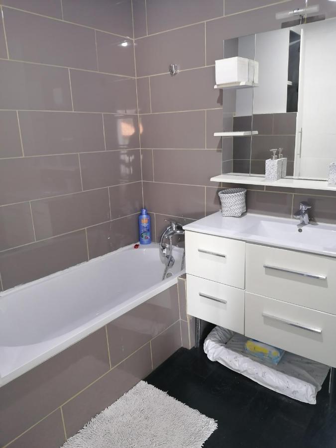 Appartement Meuble A Villeneuve Les Maguelone Exteriér fotografie